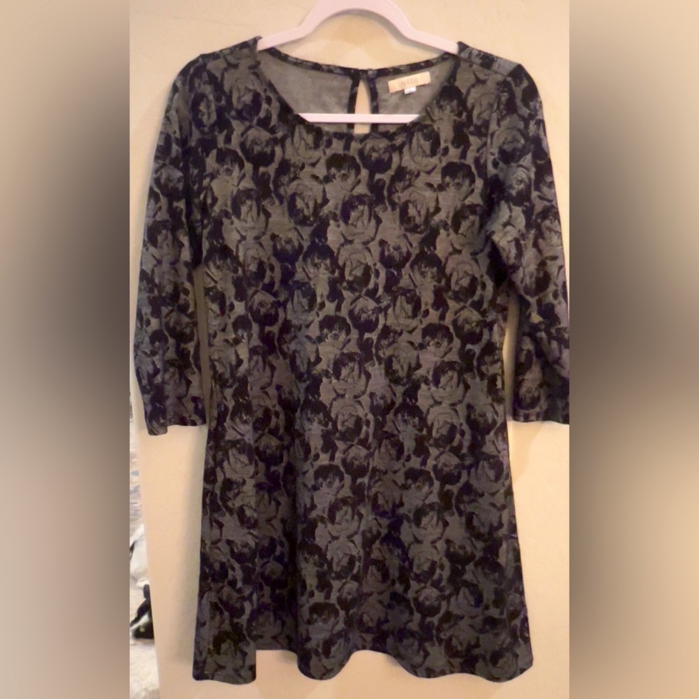Halo size Small black and gray sheath dress,‎ great with tall boots